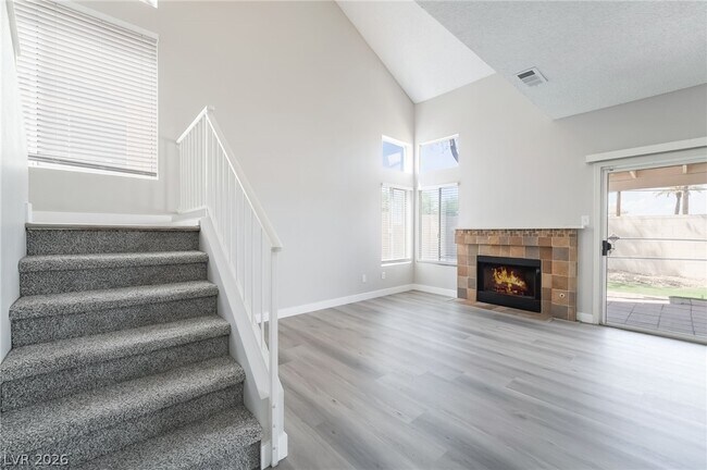 Photo - 1656 Cloister Ave
