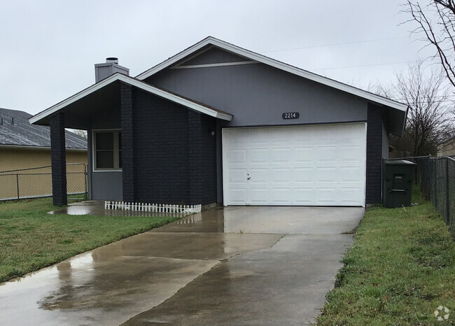 Building Photo - Available June 13, 2025. Take a ride on th... Rental
