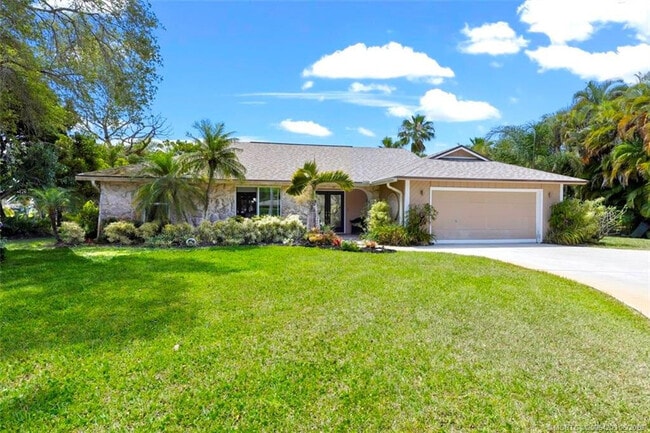 Photo - 3074 NE Loquat Ln