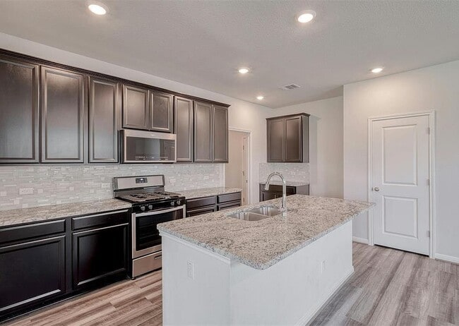 Photo - 128 Tucana St