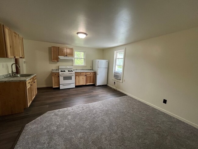Photo - 1106 Rixon St Unit B