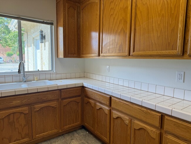 Photo - 1296 Woodhaven Ln
