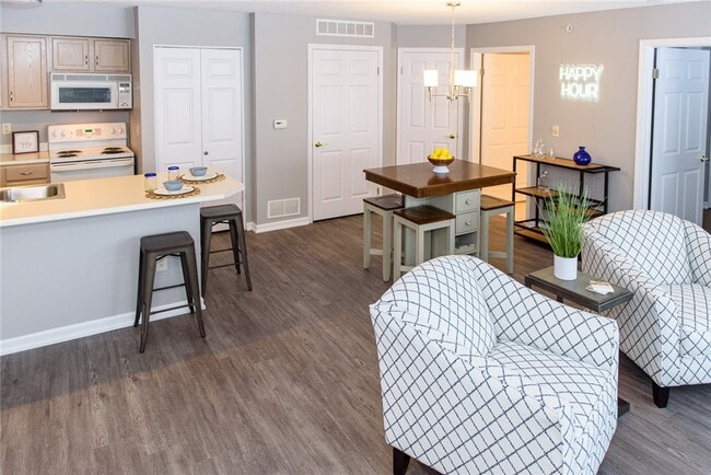 Photo - 108 Farmstead Ct