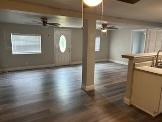 Photo - 3 bdrm/2 bath home available immediately!