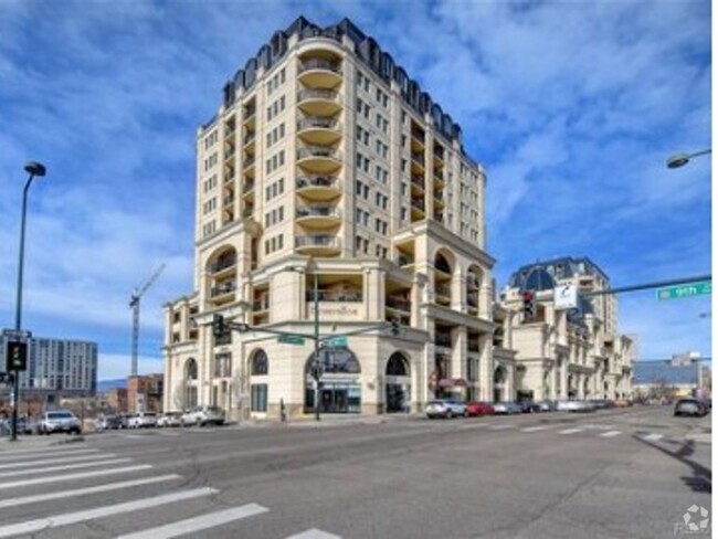 Building Photo - Golden Triangle Condo with Breathtaking Vi...