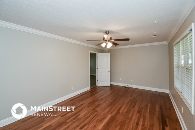 Photo - 8467 Fairview Dr