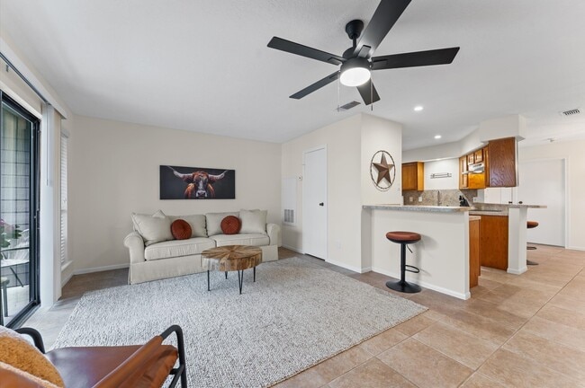 Photo - 12755 Mill Ridge Dr Unidad 402
