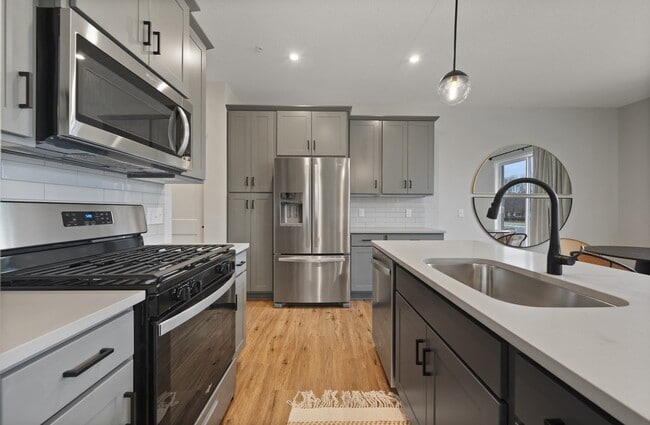 Foxtail Hollow Townhomes
