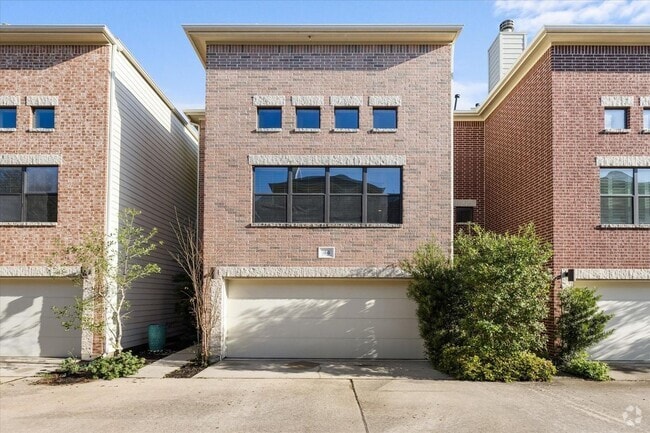 Building Photo - 650 Westcross St Rental