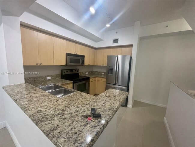 Photo - 2965 NE 185th St