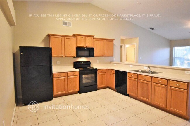 Photo - 6464 Betty Ave