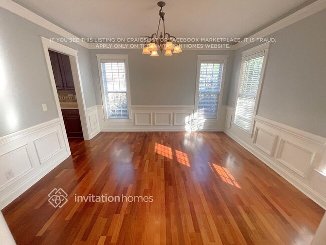 Photo - 15527 Barnsbury Dr