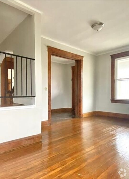 Building Photo - 287 Earnshaw Ave Rental