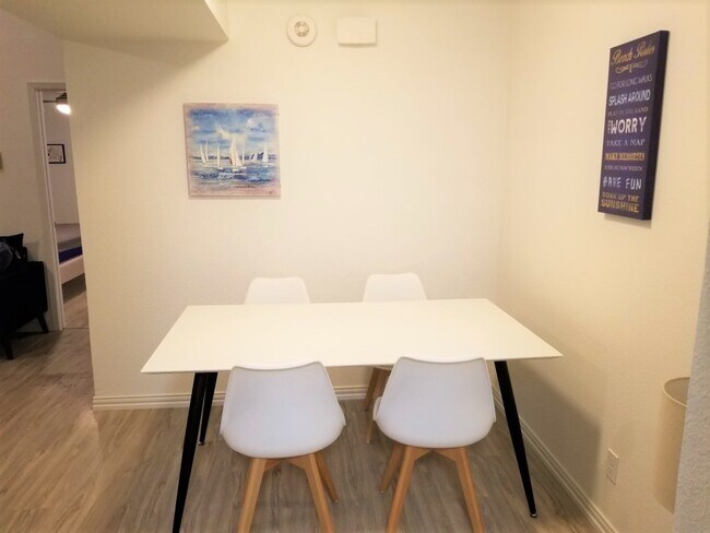 Photo - 6646 E Lovers Ln Unit 1308