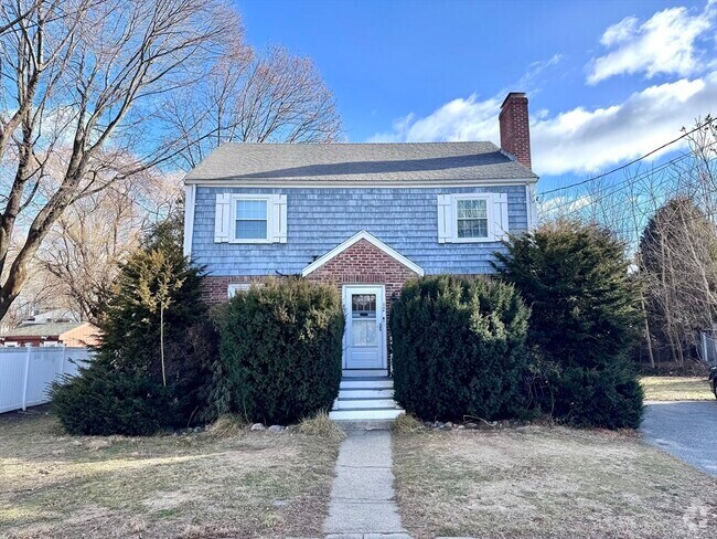 Building Photo - 45 Hatfield Rd Unit #1 Rental