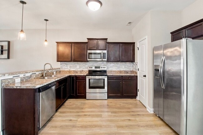 Photo - 511 Justice Farm Dr