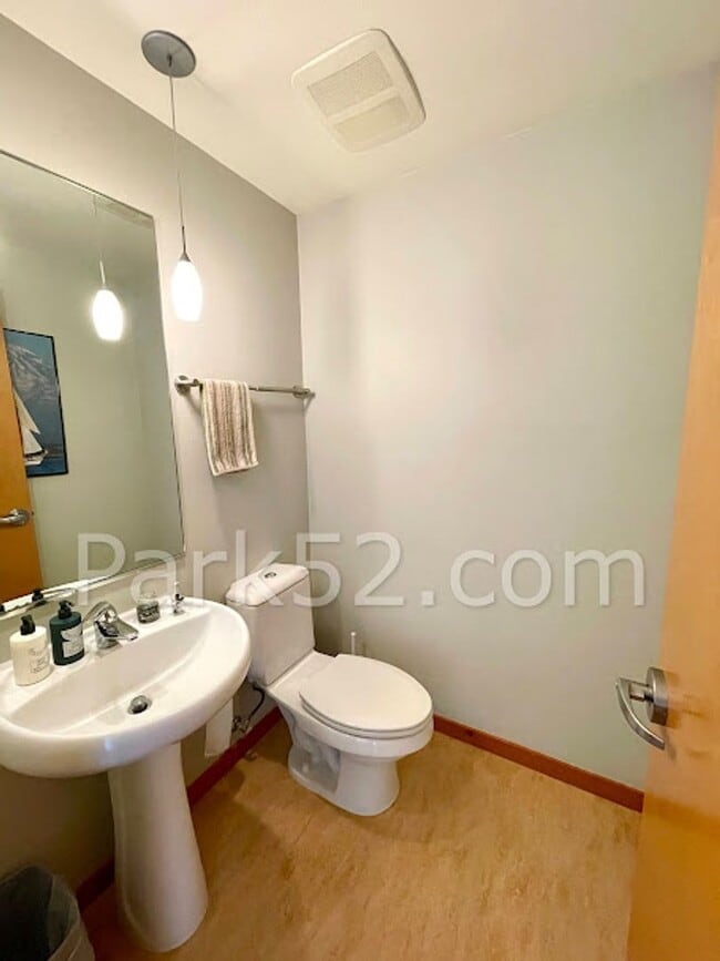 Photo - Downtown Tacoma Townhome!