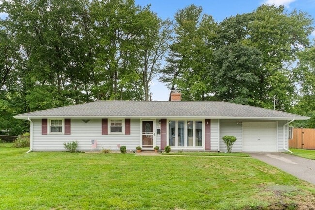 Building Photo - 23 Bradford St