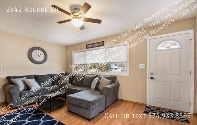 Photo - 2842 Rockne Dr