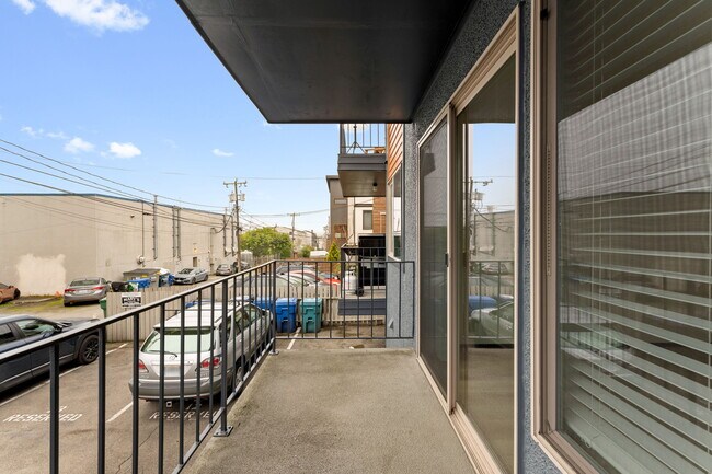 Photo - Carmel Apartments