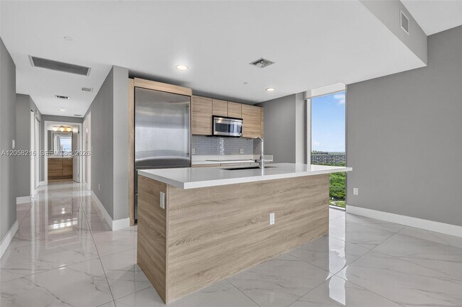 Photo - 16385 Biscayne Blvd Unit 1215
