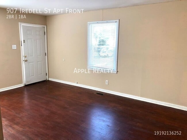 Photo - 907 Iredell St