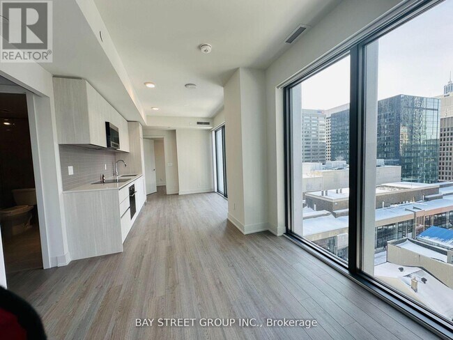 Photo - 8 Cumberland St Unit 802