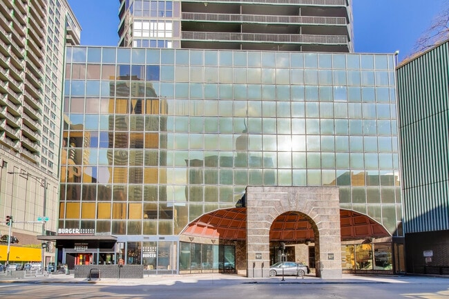 Photo - 10 E Ontario St Unit 1303