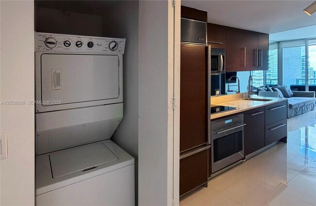 Photo - 475 Brickell Ave Unit 5008