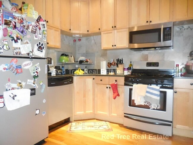 Photo - 199 Winthrop Rd