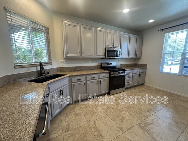 Photo - 1777 Oconnor Ave