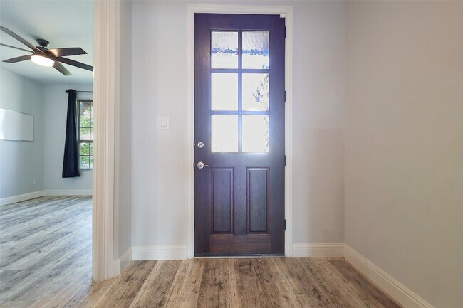 Photo - 317 Monument Hill Dr