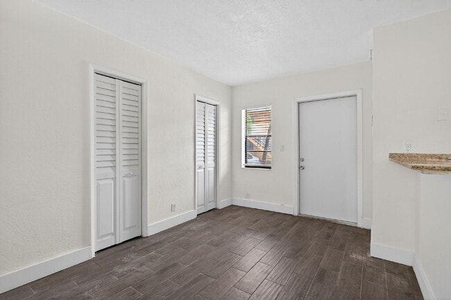 Photo - QUICK MOVE IN - FIRST MONTH FREE | Bright & Modern 1-Bedroom Apartment in Prime Oakland Park Loca... Unit 5