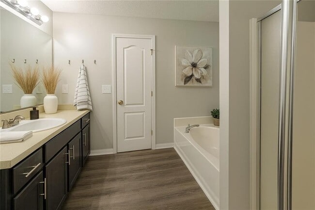 Photo - 10348 Commons Crossing