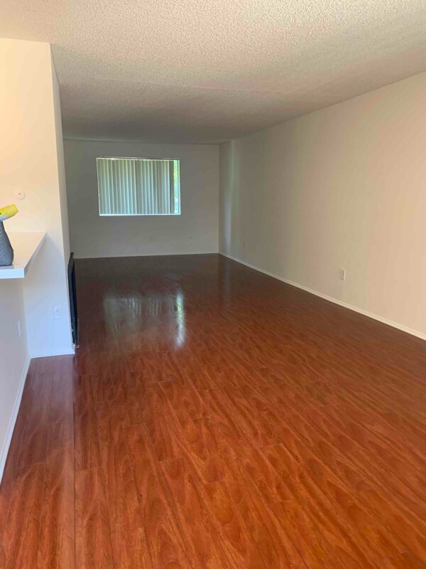 21001 Bryant St Apartment Unit 2 Los Angeles, CA