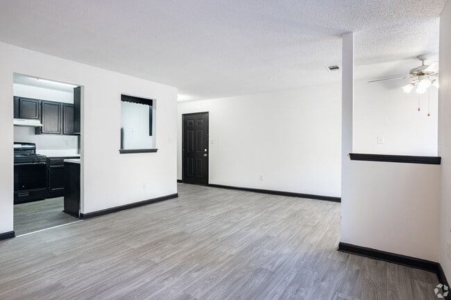 Photo - The Woods at Shannon Lake