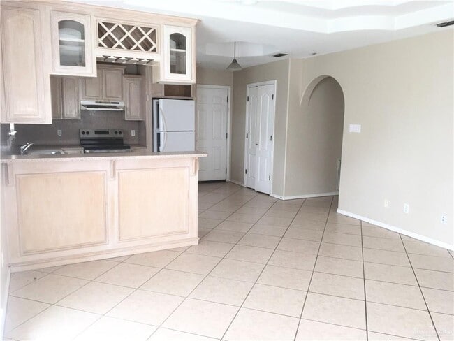 Photo - 17 French Ave