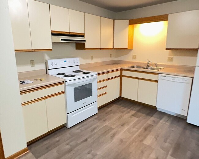 Photo - Delaware Duplex 805-807 Unit 805 Delaware