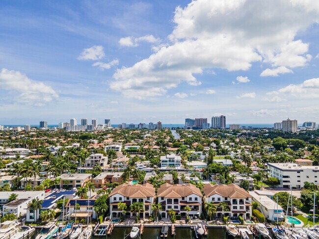 Photo - Venic Isle Tower