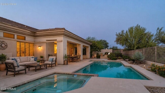 6461 E Crested Saguaro Ln