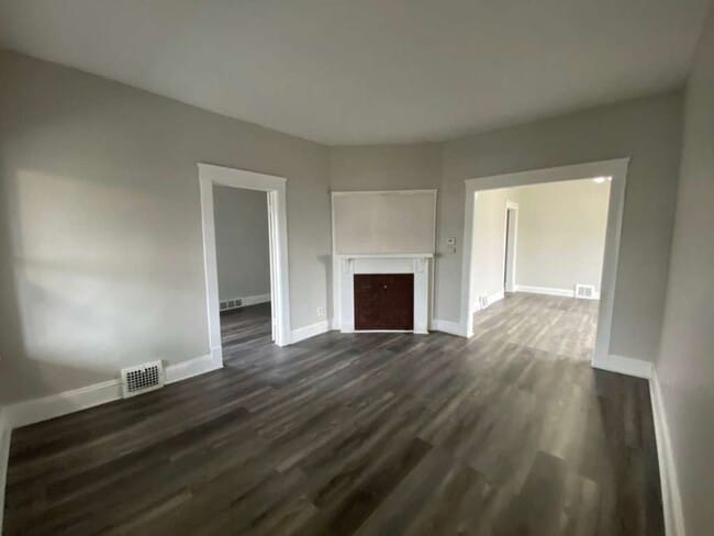 Photo - 7918 Force Ave Unidad 2