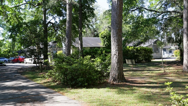 Photo - Glenview Inn Apartments