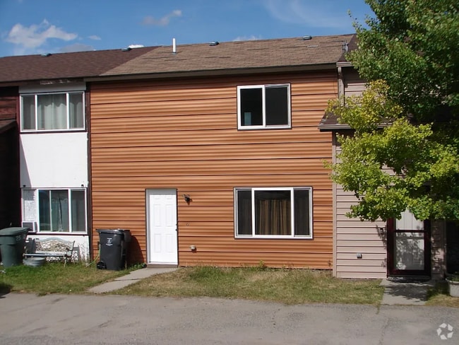 Building Photo - 719 Saddle Dr Rental