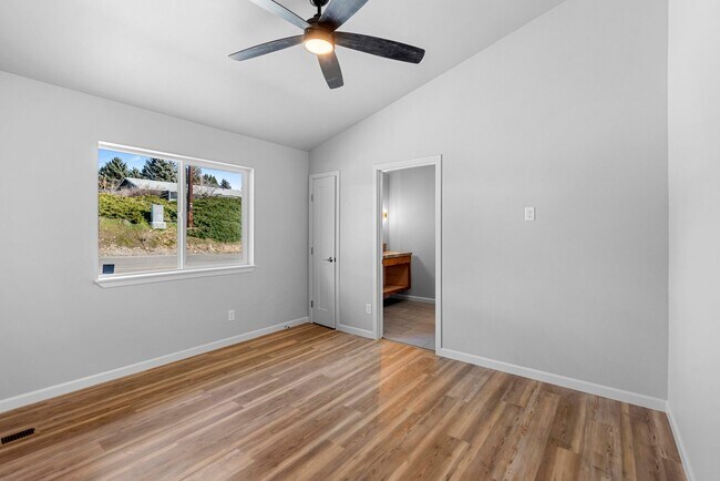 Photo - 544-548 N Colorado Ave Apartment Unit 548 N Colorado Ave