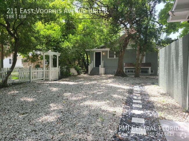 Building Photo - 211 E Voorhis Ave Unit B Rental