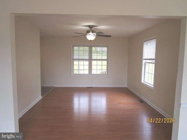 Photo - 540 Thompson St