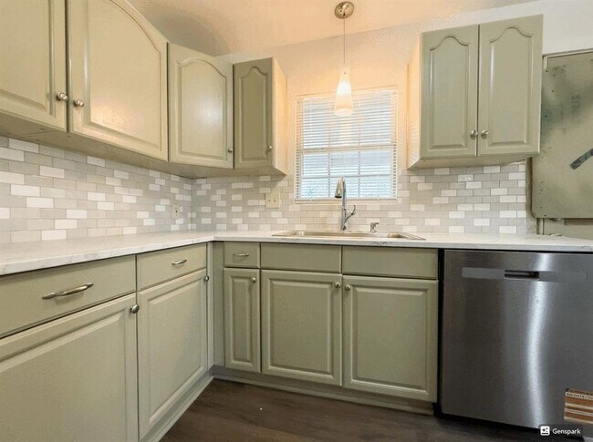 Photo - 501 Sacramento Dr