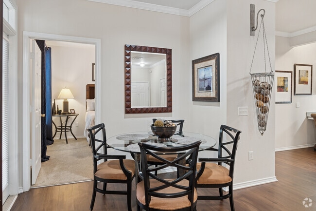 Grace - 1BR, 1BA - 734SF - Dining Room