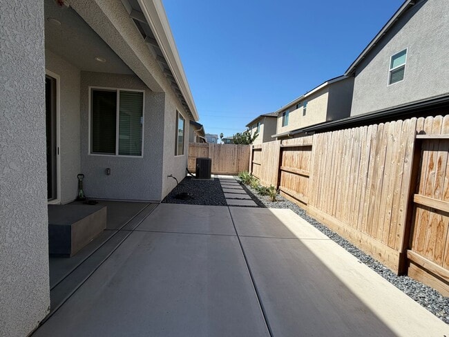 Photo - Great new home for rent in Visalia!