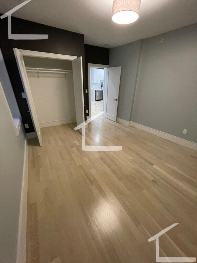 Photo - HOT BROOKLINE LISTING!!!!!